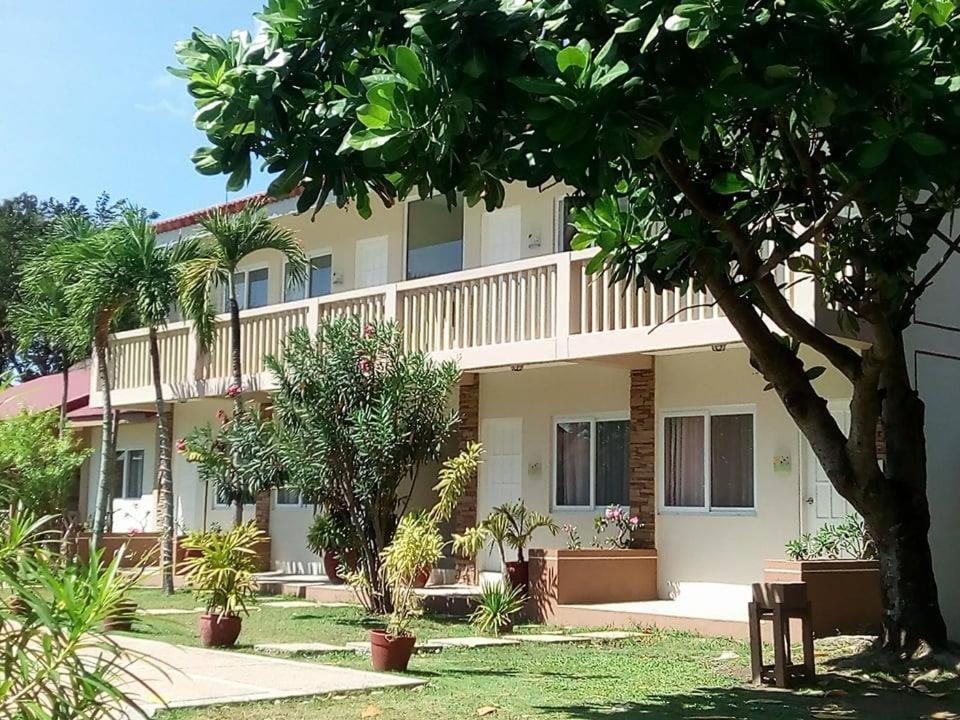 Happy Ripples Beach Resort Mabilao Exterior photo